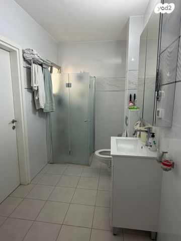 דירת גן, רוטשילד 16, השחר, דימונה