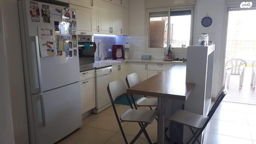 דירת גן, נחל פולג 19, צור יצחק, צור יצחק