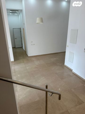 דירת גן, יעקב מרידור 13, ברנע, אשקלון