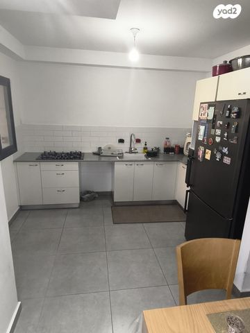 דירה, צבי ישי 24, ליבת העיר, יהוד מונוסון