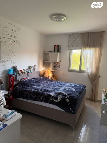 דירת גן, רוטשילד 16, השחר, דימונה