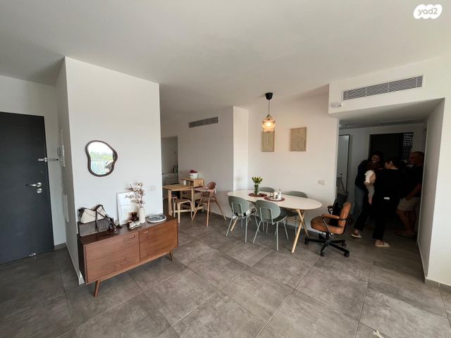 דירה, וייצמן 131, קרית שז"ר, רעננה