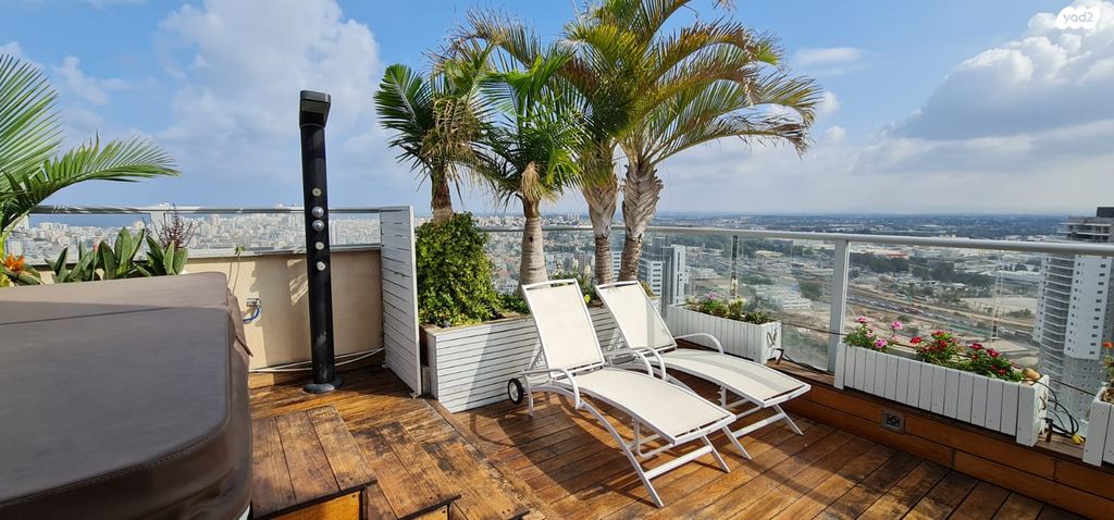 גג/ פנטהאוז, הקליר 7, רמת חן ובן ציון, נתניה