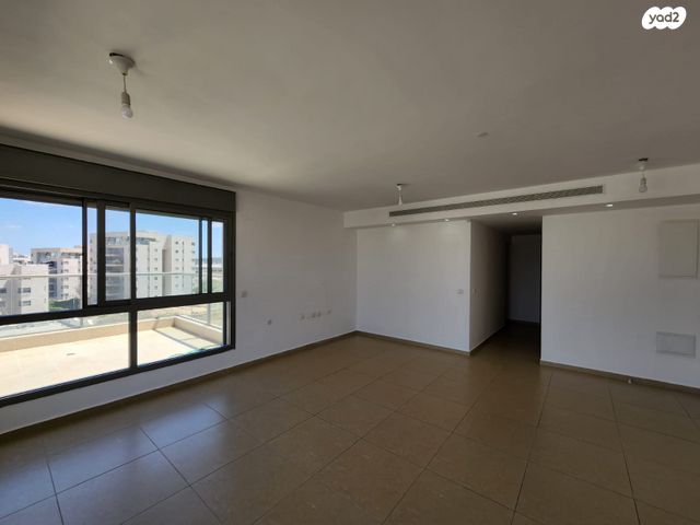 גג/ פנטהאוז, תאנה 21, החורש, חריש