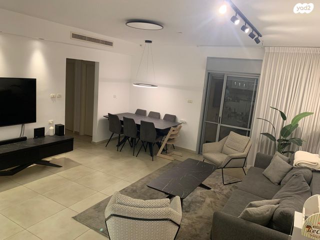 דירת גן, תשרי 23, הכרמים, מודיעין מכבים רעות