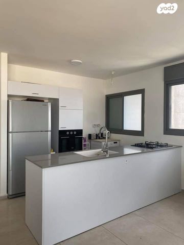 דירה, קלוזנר 6, לב העיר, בת ים