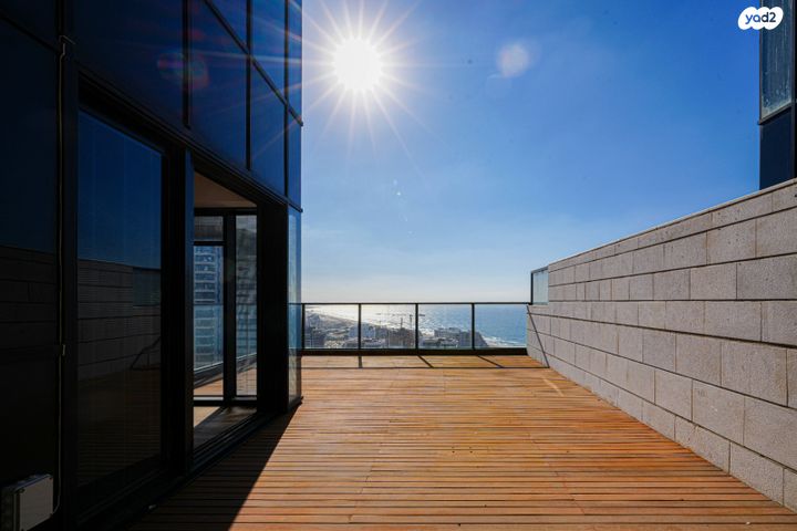 גג/ פנטהאוז, אריק איינשטיין 1, דרום חדש, פארק הים, בת ים