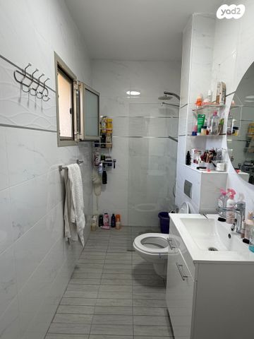 דירת גן, רוטשילד 16, השחר, דימונה