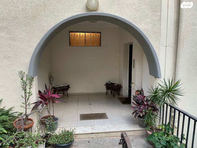 בית פרטי/ קוטג', הרופא זלוצ'יסטי 38, אחוזה, חיפה