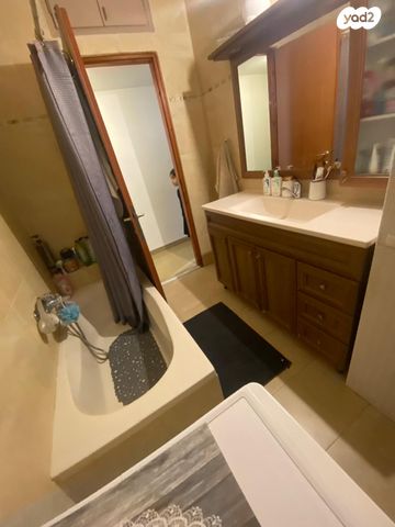 דירה, יום הכיפורים 29, קרית שרת מערב, חולון