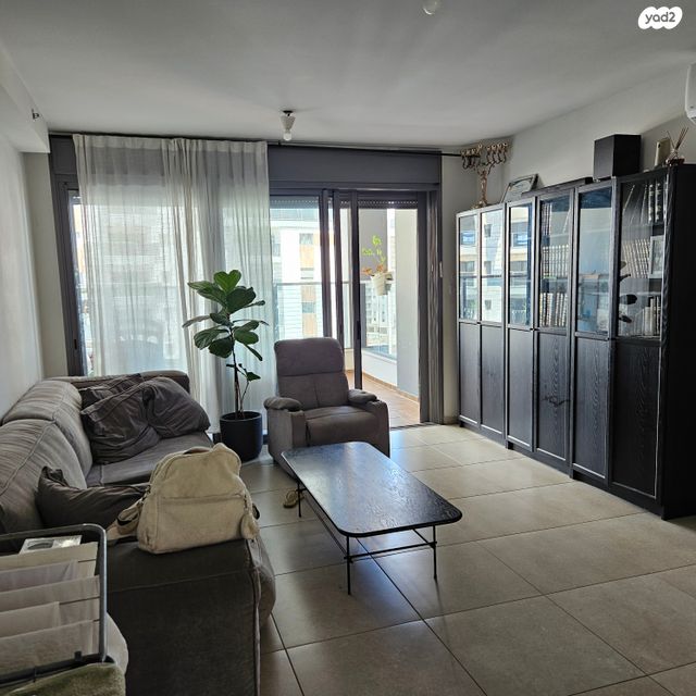 דירה, הגפן 6, כרמי הנדיב, אחוזת רוטנר, קרית מלאכי