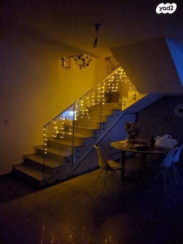 דו משפחתי, טופז 5, רובע 10 חן, קצרין