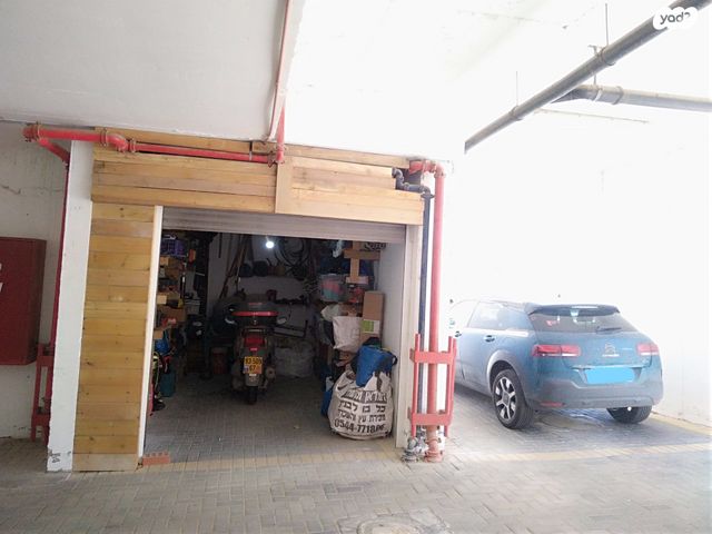 דירת גן, נחל פולג 19, צור יצחק, צור יצחק