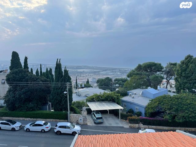 בית פרטי/ קוטג', הרופא זלוצ'יסטי 38, אחוזה, חיפה