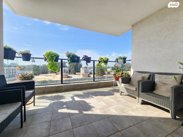 דירה, שעורה 6, עמירם, פרדס חנה כרכור