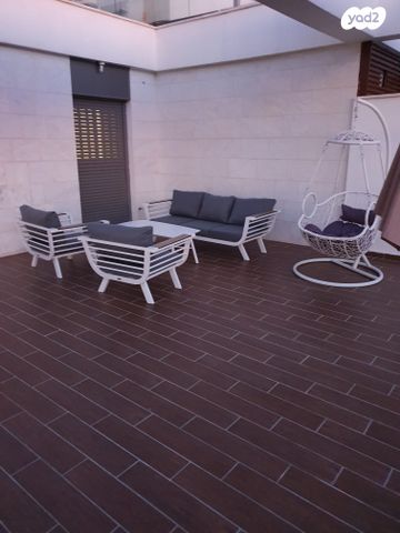 גג/ פנטהאוז, בנטל 2, שאר העיר, כפר יונה