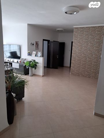 דירה, הורדים 11, שכונת הורדים, קרית שמונה