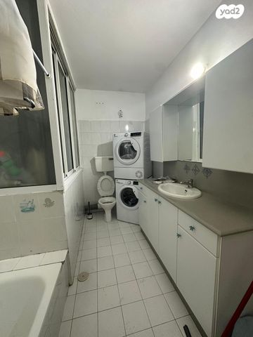 דירה, החולה 11, נווה יהושע, ערמונים, רמת גן