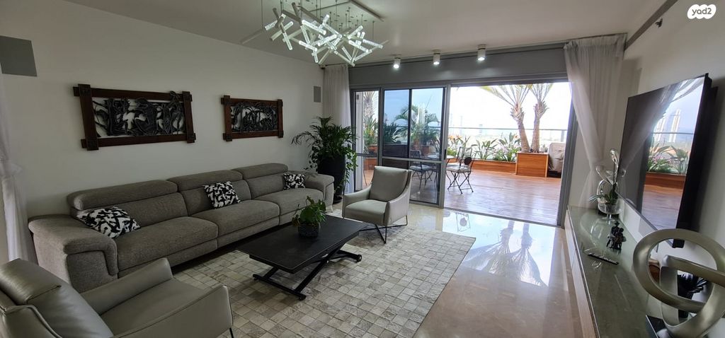 גג/ פנטהאוז, הקליר 7, רמת חן ובן ציון, נתניה