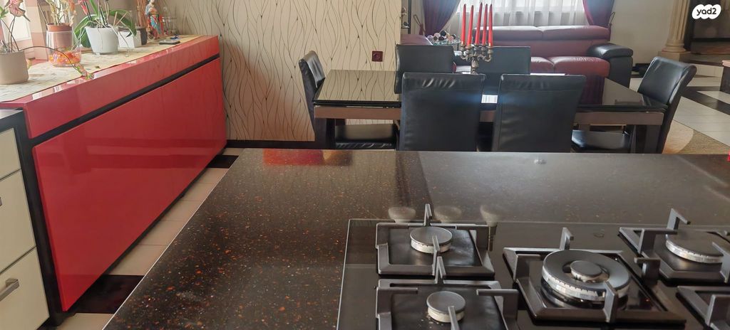 גג/ פנטהאוז, הרצל 44, מרכז העיר, חדרה