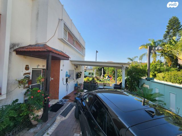 בית פרטי/ קוטג', השקדים 10, אלונים, קרית אתא