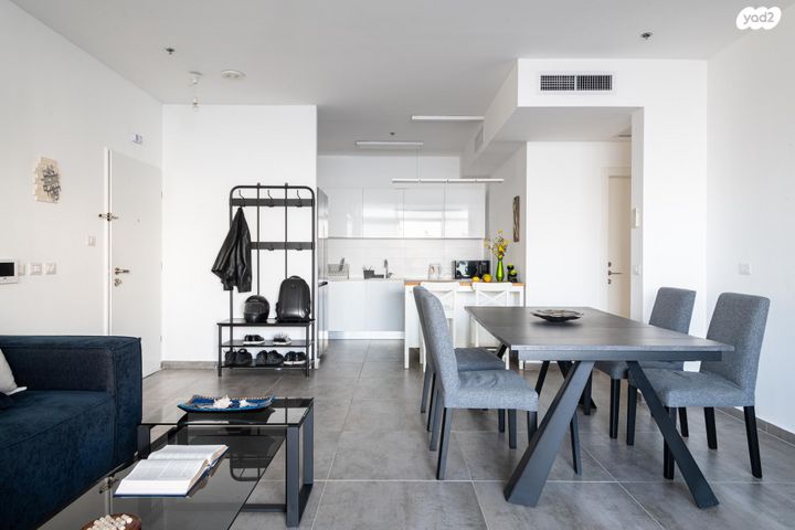 דירה, הרב ניסנבאום 37, אזור תעשיה, בת ים