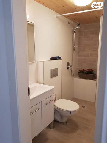 דירה, מצפה 33, מחנה יהודה - לב העיר, ירושלים