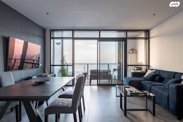 דירה, הרב ניסנבאום 37, אזור תעשיה, בת ים