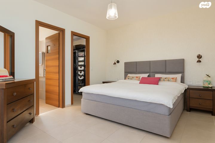 דו משפחתי, סמטת דרך ארץ 6, עמק הנשר, גדרה