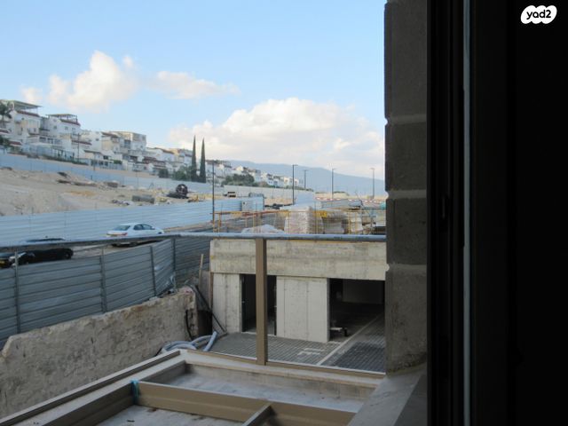 דירה, הנרקיסים 2, רכסים, רכסים