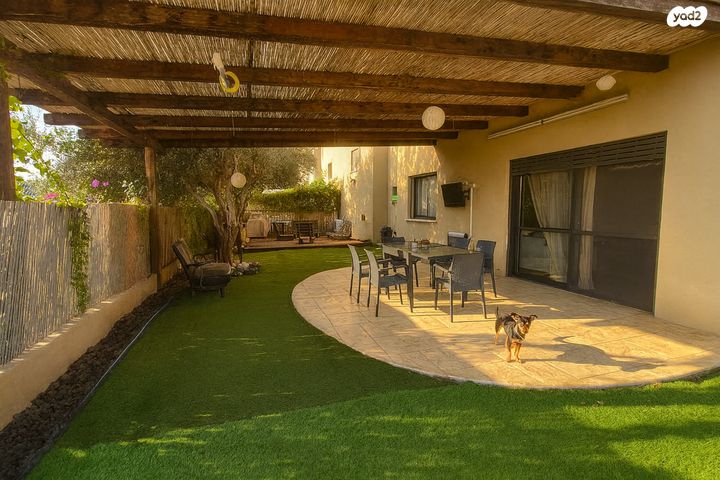 דו משפחתי, סמטת דרך ארץ 6, עמק הנשר, גדרה