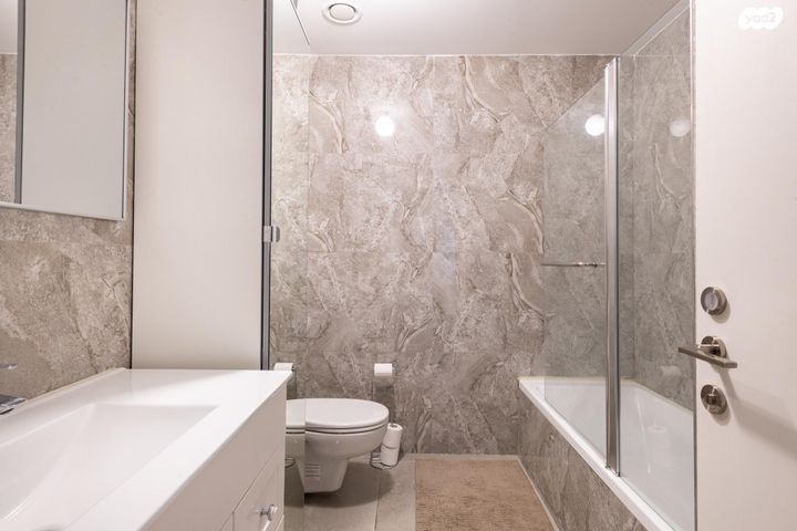 דירה, הרב ניסנבאום 37, אזור תעשיה, בת ים