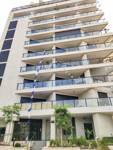 גג/ פנטהאוז, אסירי ציון 7, מגדיאל, הוד השרון