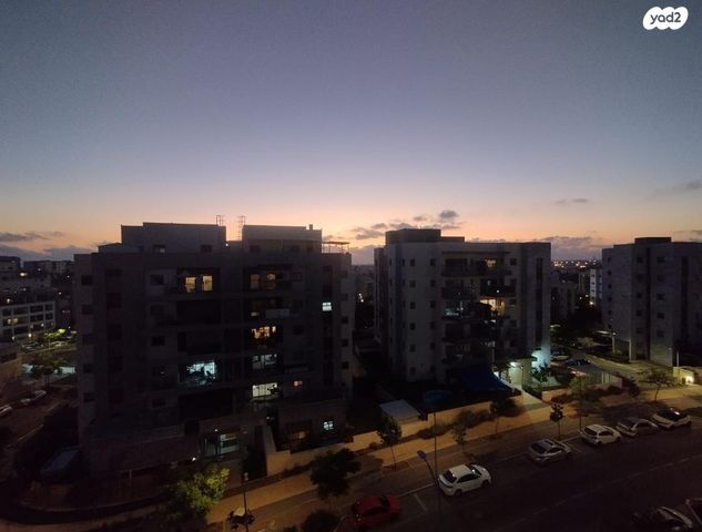 גג/ פנטהאוז, ספיר 8, אבני חן, חריש