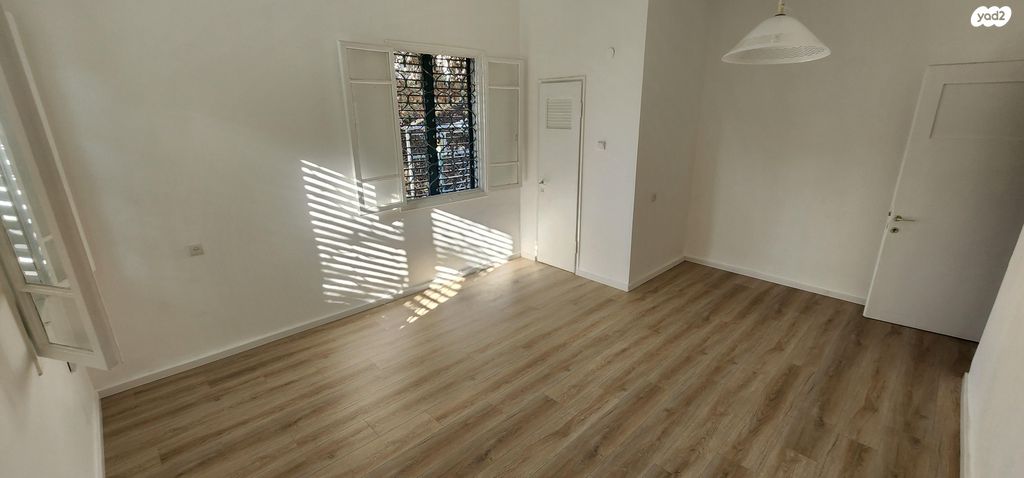 בית פרטי/ קוטג', רמב"ם 68, שעריים, רחובות