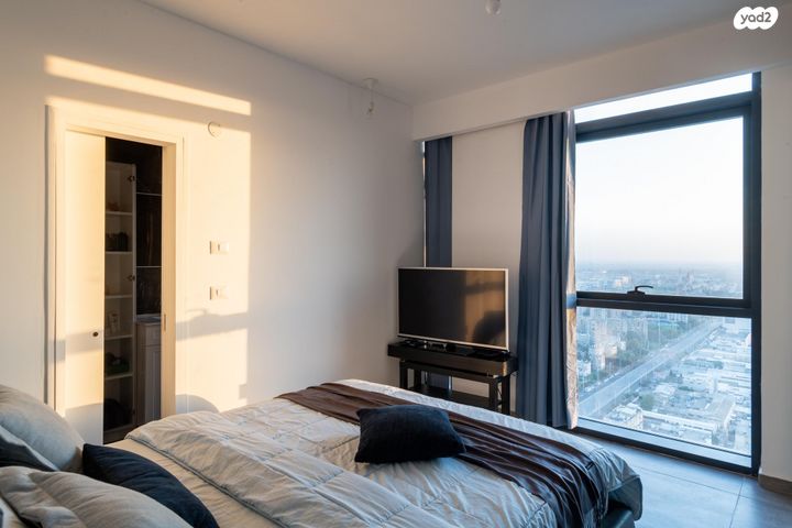 דירה, הרב ניסנבאום 37, אזור תעשיה, בת ים