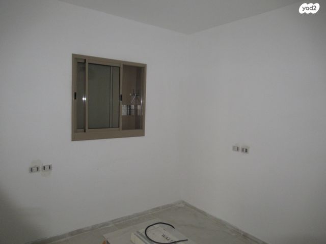 דירה, הנרקיסים 2, רכסים, רכסים