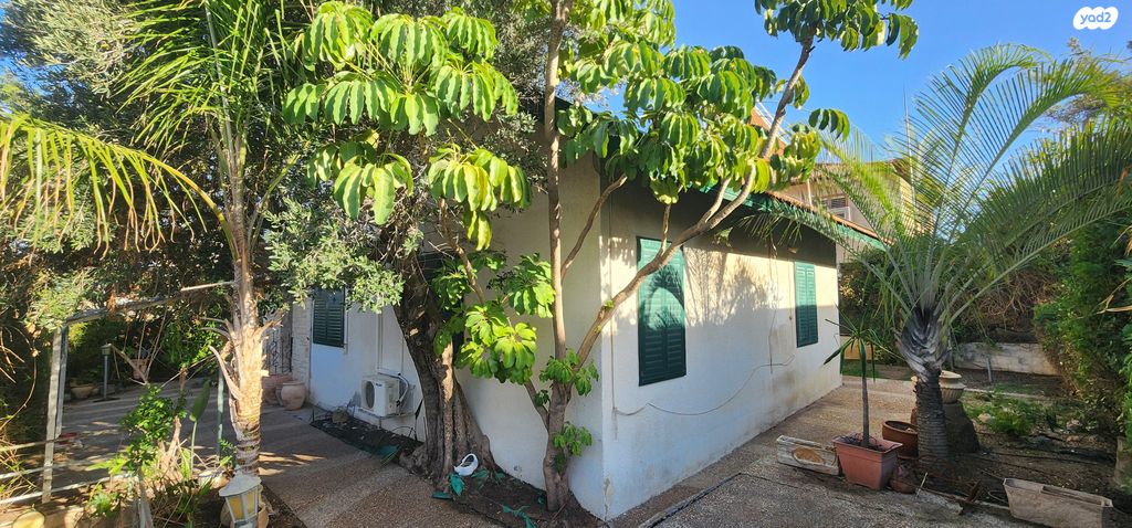 בית פרטי/ קוטג', רמב"ם 68, שעריים, רחובות