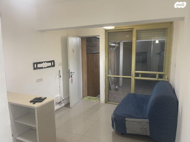 דירת גן, ז'בוטינסקי 14, צור שלום, קרית ביאליק