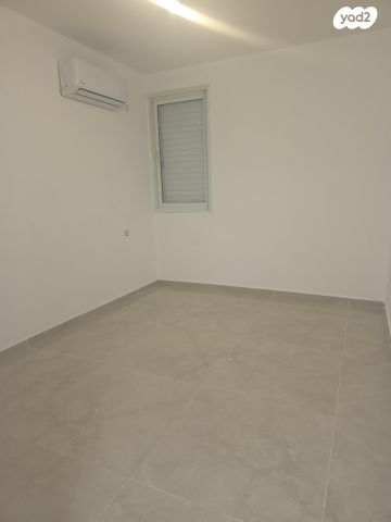 דירה, אלוף אסף שמחוני 4, צפון מזרח מרכז העיר, נתניה