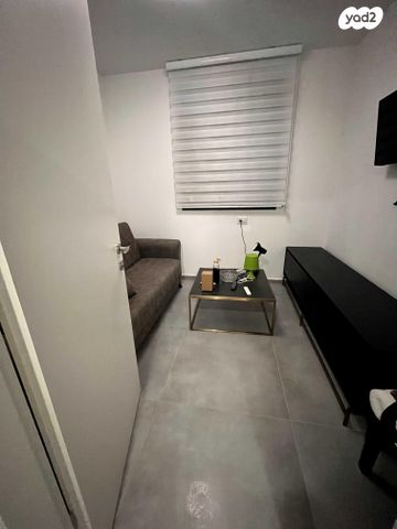 דירה, נעמי שמר 12, נאות אפק, אפקה, קרית ביאליק