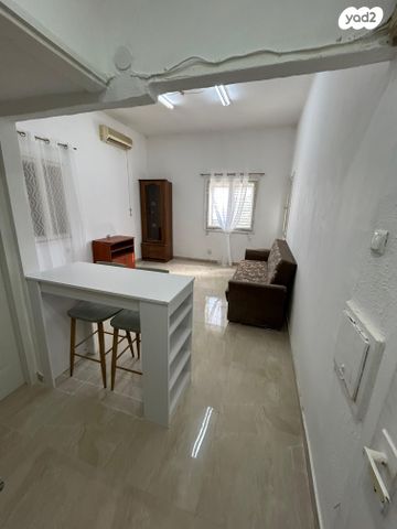 ארלוזורוב 22