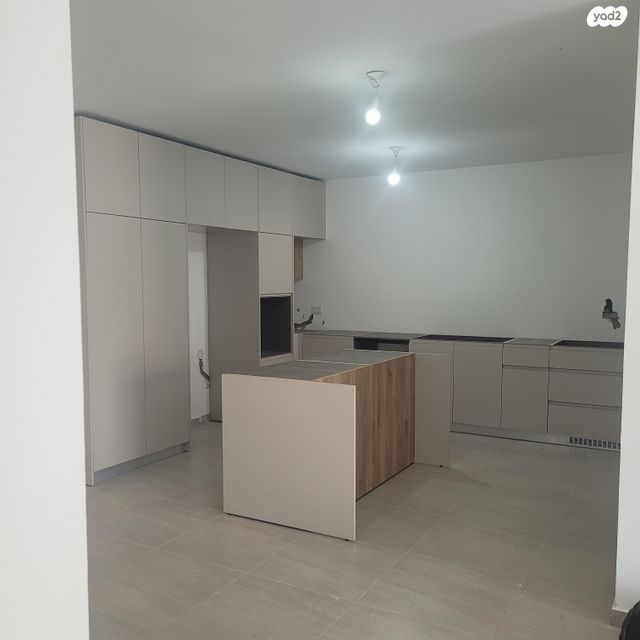 גולדה מאיר 34