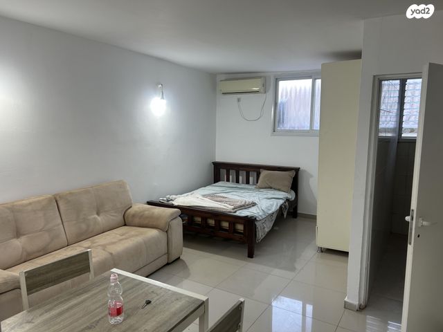 שלום שבזי 20