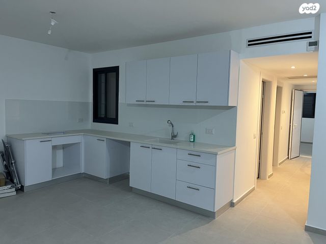 הרב שלום שבזי 201