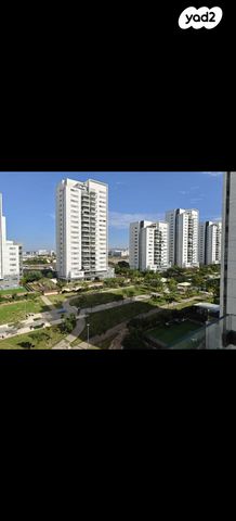 דירה, מעיין 5, נופרים, ראש העין