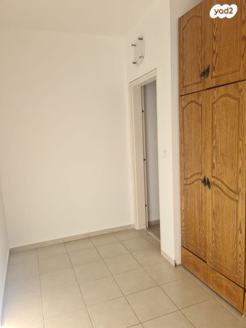 דירה, שאול המלך 8, אונו הירוקה, קרית אונו