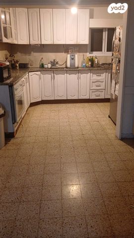 דירה, דרך בן גוריון 37, אבן גבירול, רחובות