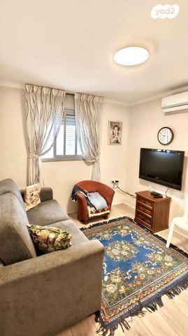 דירה, גבעת התחמושת 14, קרית שרת מערב, חולון