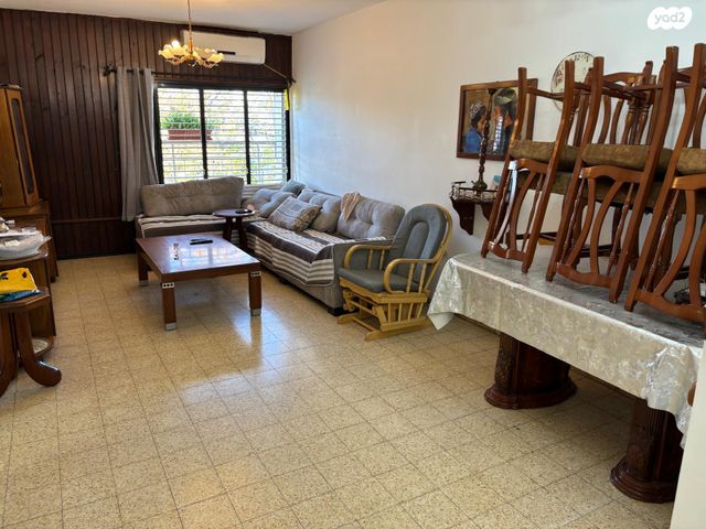 יעקב טוכמן 107